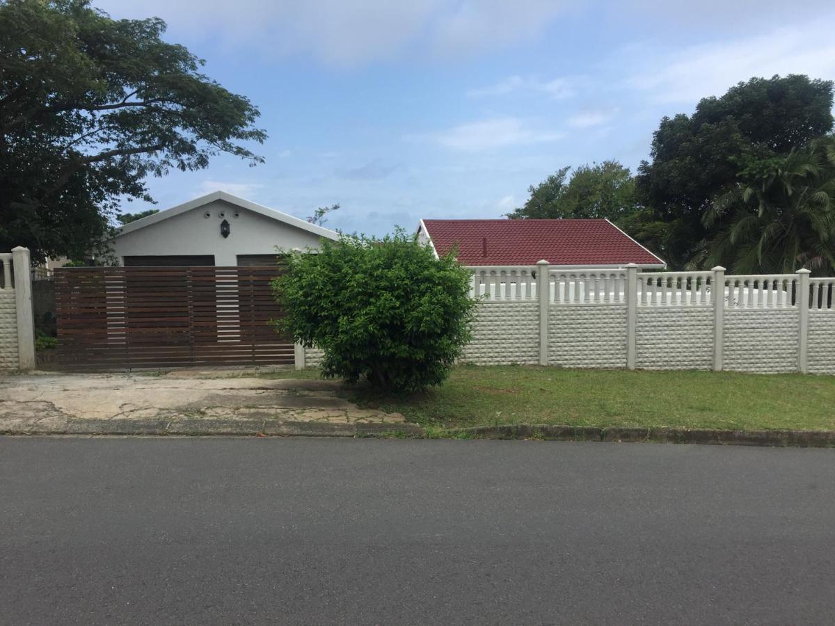 White House Lodge In Scotburgh Scottburgh Eksteriør bilde